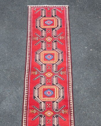 Vintage Persian Hamadan Wool Runner with Aztec Medallion Design – TRA02