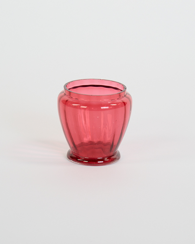Retro Red Fluted Glass Decorative Pot