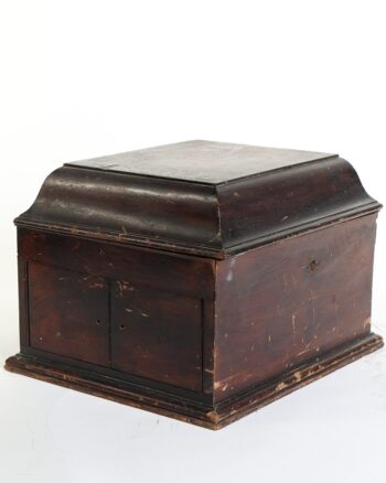 Antique Wooden Wind-Up Gramophone with Hinged Lid