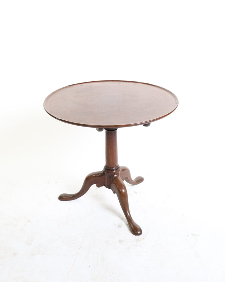 Antique Georgian Brown Wood Tripod Tilt-Top Table