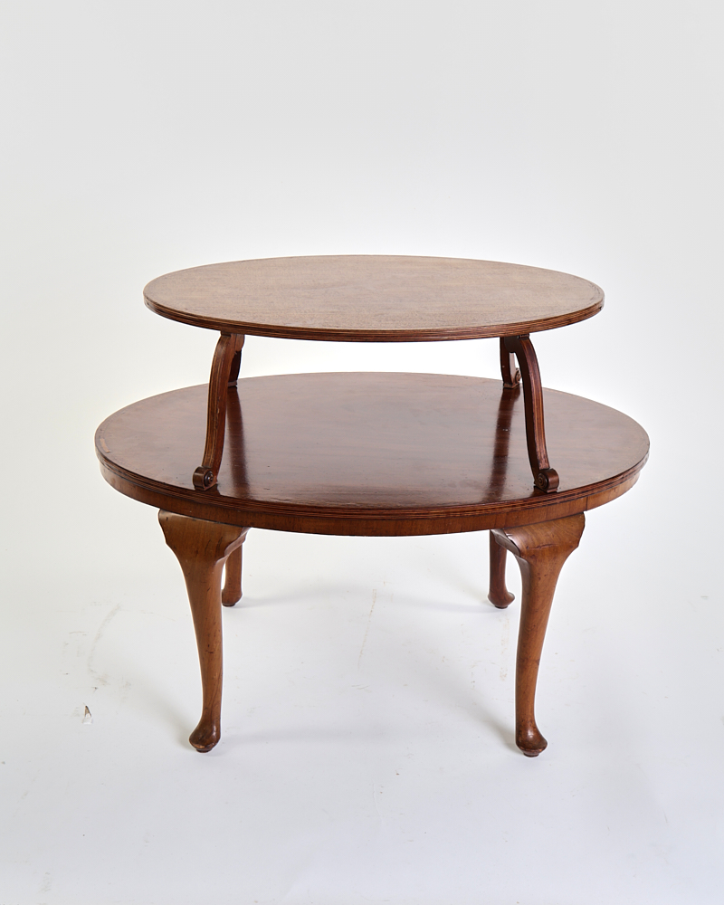 Two-Tiered Wooden Side Table with Cabriole Legs