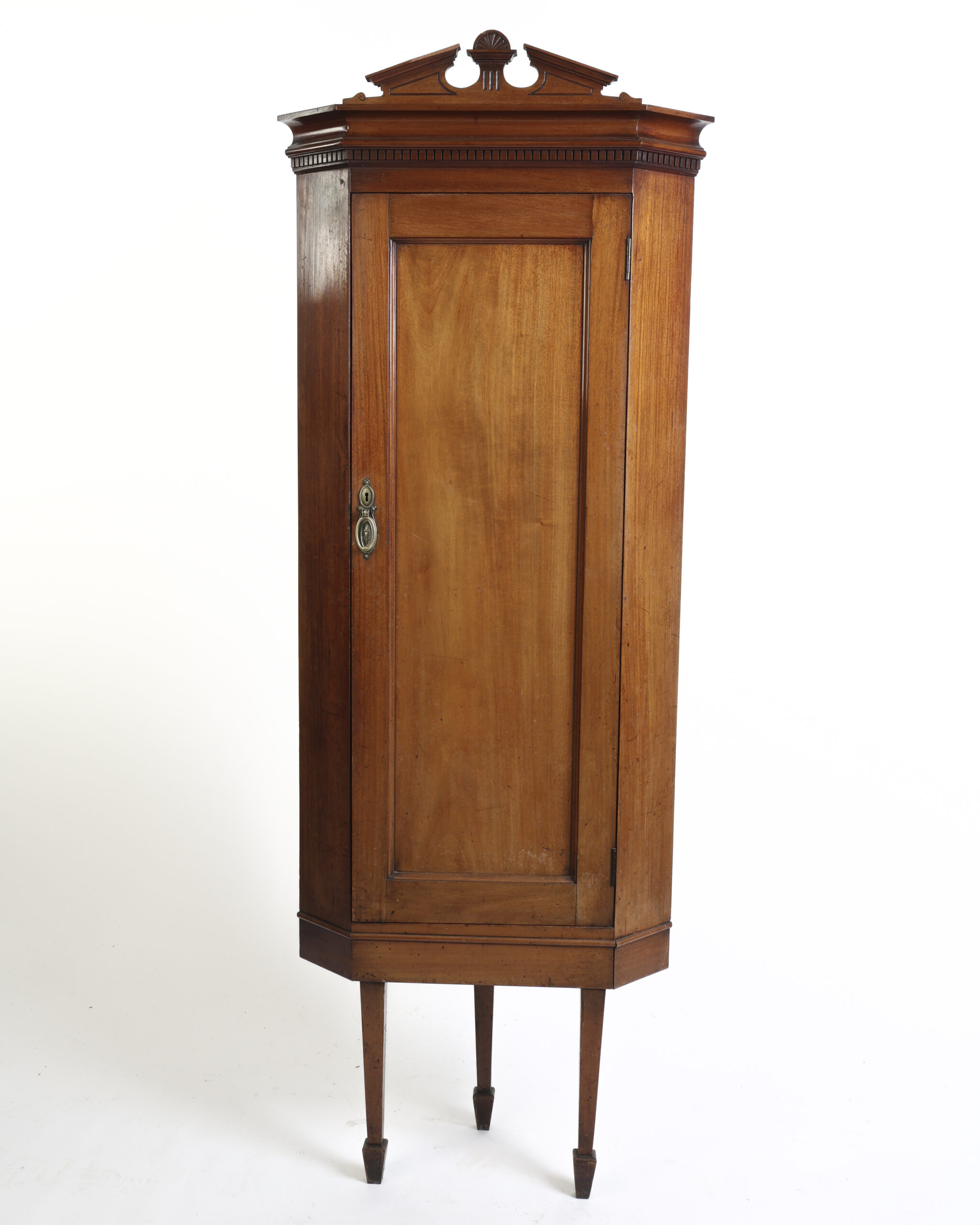 Victorian Mahogany Corner Cabinet with Shell Carving