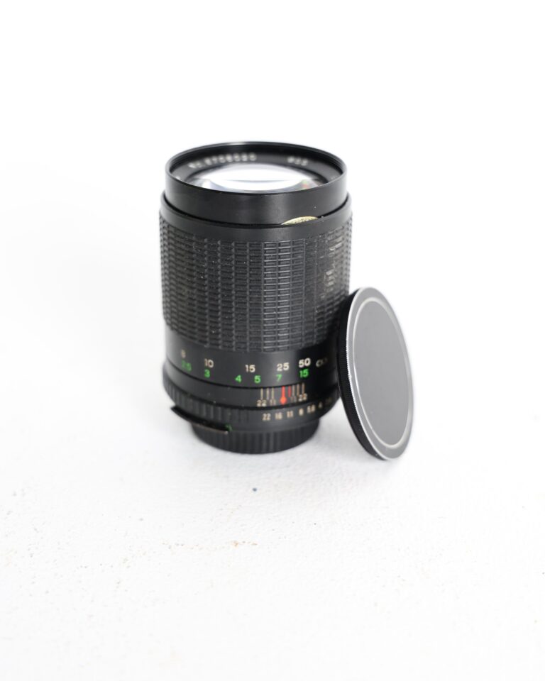 Seimar 135mm f2.8 Vintage Camera Lens with Lens Cap
