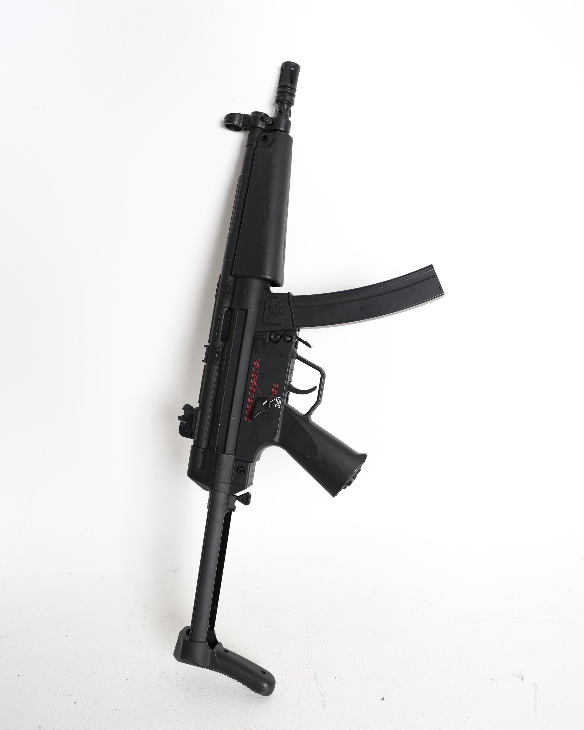 Airsoft MP5 Style Replica Rifle with Detachable Magazine