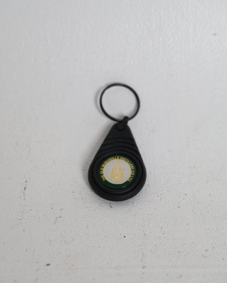 Old Bushmills Distillery Co Ltd Vintage Style Black Plastic Keyring