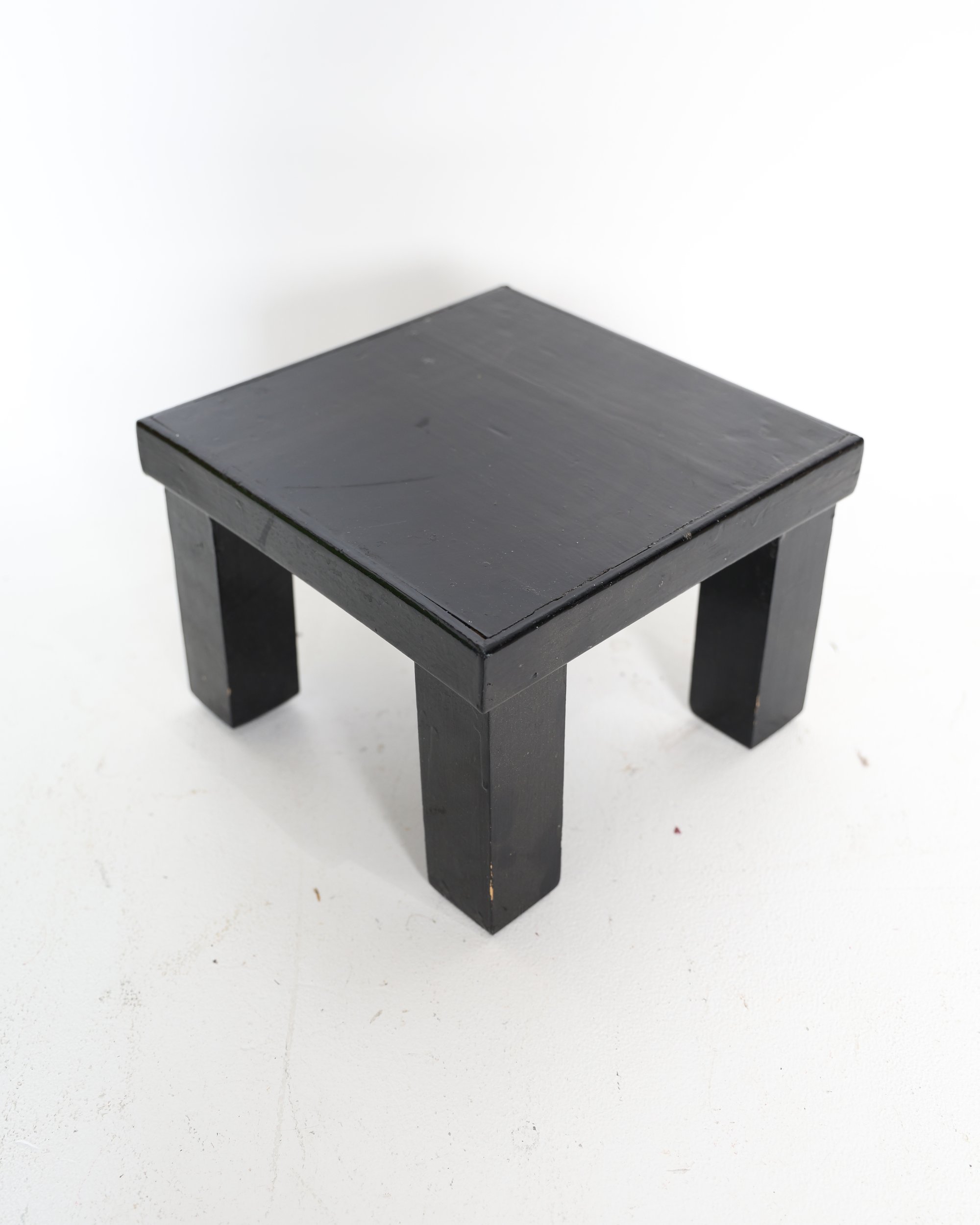 Minimalist Black Painted Wooden Pot stand