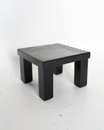 black wooden pot stand