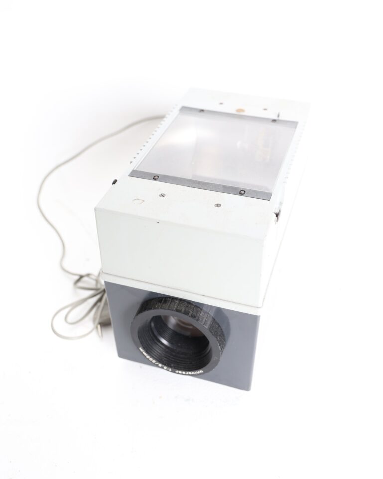 Vintage Enna Werk Munchen Universar 200mm Slide Projector