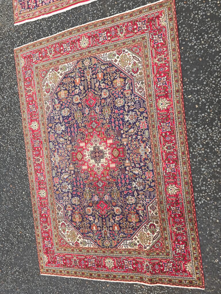 Deep Blue Ground Persian Tabriz Carpet with Geometric Design - JRJ24