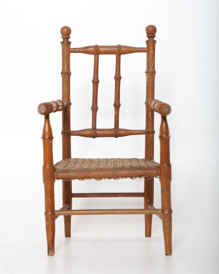 19th century Dolls chair